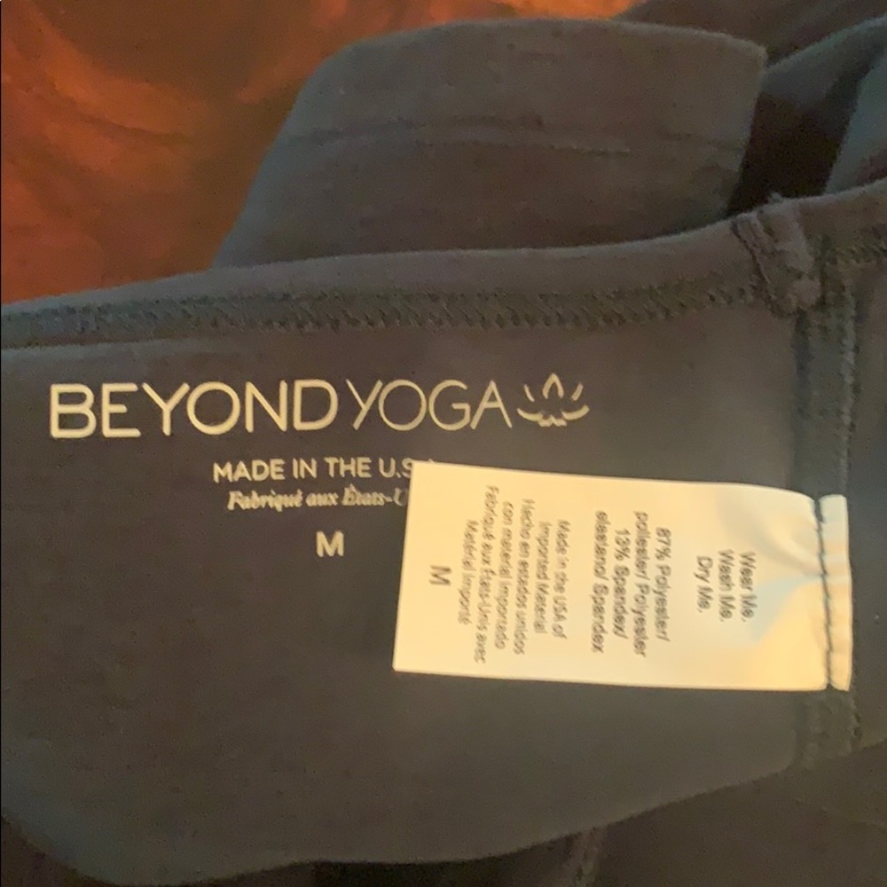 NEW Beyond Yoga spacedye racerback crop top - Picture 11 of 12